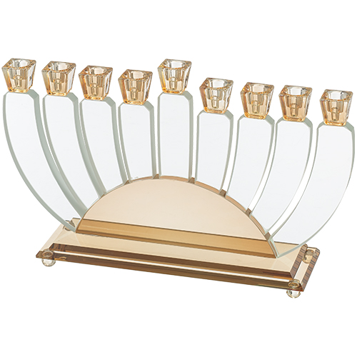 פמוטים מעוצבים לנרות בעיצוב מודרני, מתאים למתנות יודאיקה לחתונה או לבית חדש.